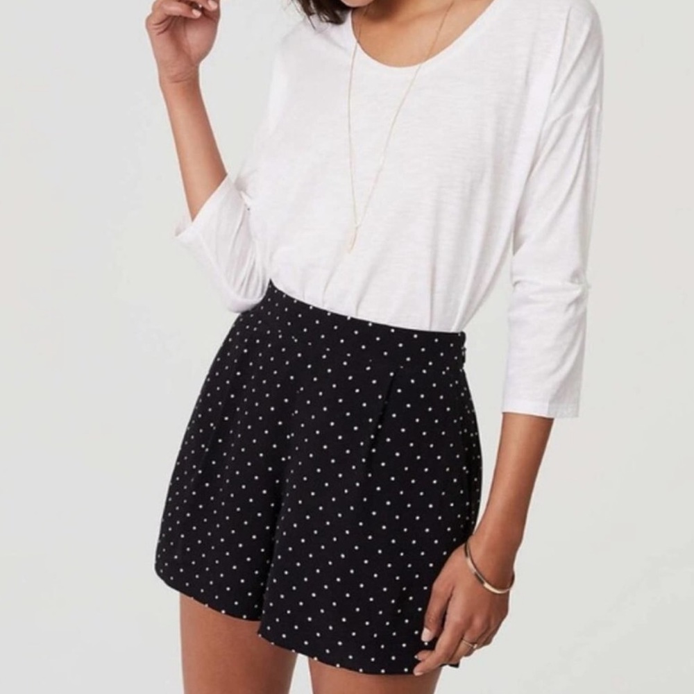 ✨Size 8 Polka Dot LOFT Shorts✨